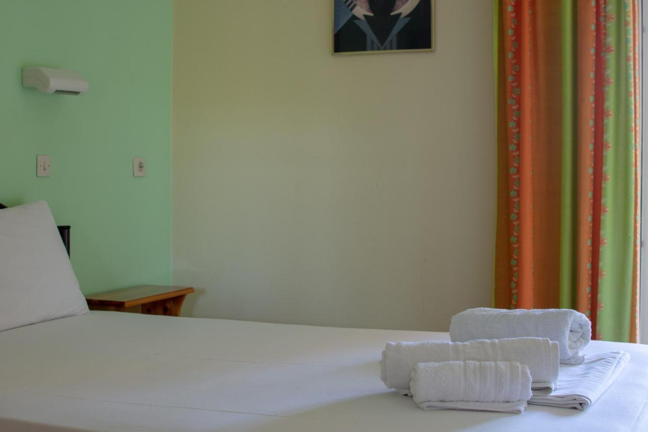 Rose Garden Villa Melíkia Dış mekan fotoğraf